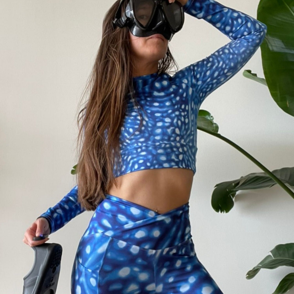 Dive Skins Set - Cropped Rashie + Scuba Leggings (with Pockets!) - Blue Whale Shark Constellation